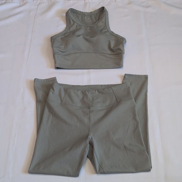 Harmony And Balance Pants - Harmony And Balance Lite Green Leggings Set
